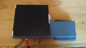 Build plate with heat proof mat