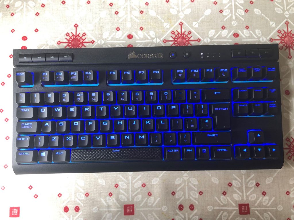 Keyboard with the lights working